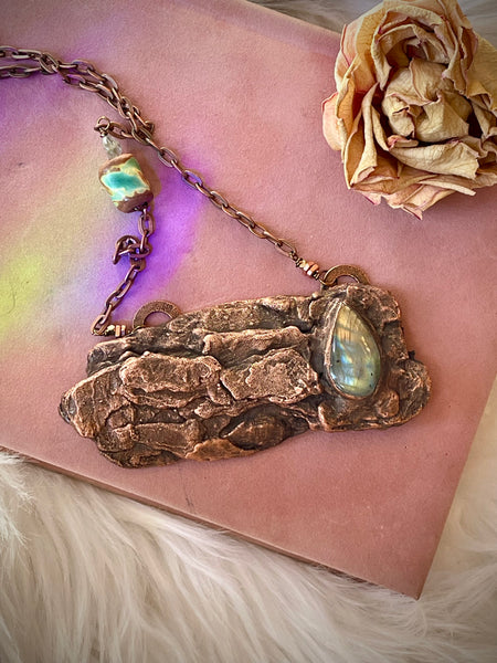 Forest Bark Labradorite Necklace