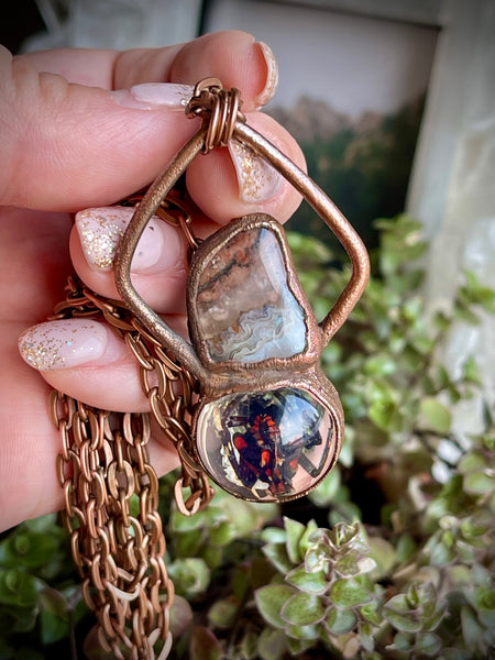 Agate W/Black and Red Spider  Necklace